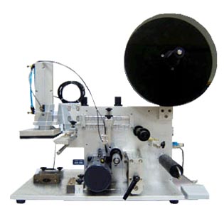 半自動扁瓶貼標(biāo)機(jī)